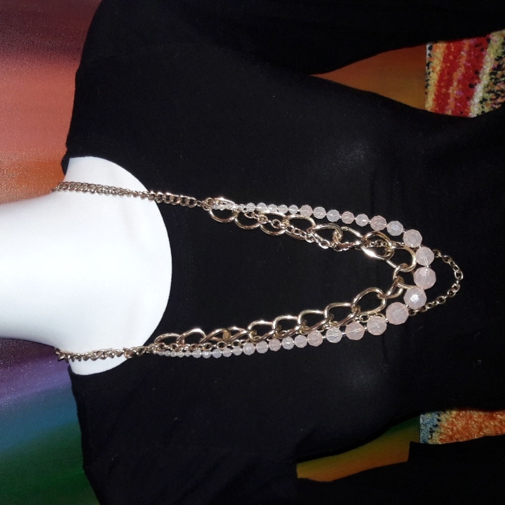 Claire's Gold & beaded necklace